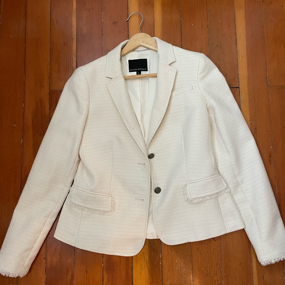 Banana Republic cream tweed blazer, size 2